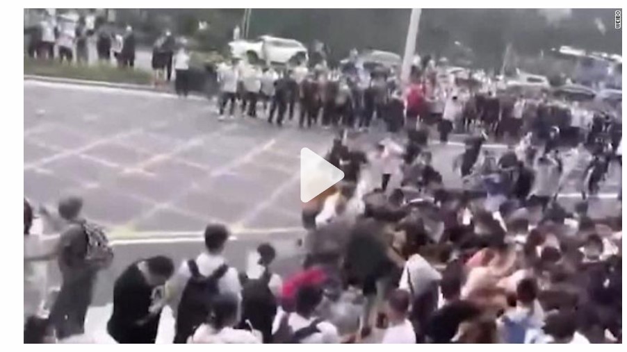 henan bank protest by chinese people and violent control by china government